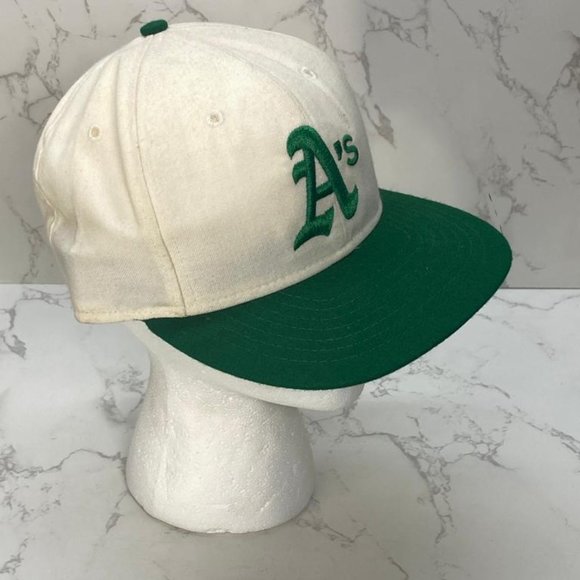 Vintage OAKLAND ATHLETICS Fitted BASEBALL CAP-ROMAN-COOPERSTOWN Size 7 1/4 - Picture 3 of 9